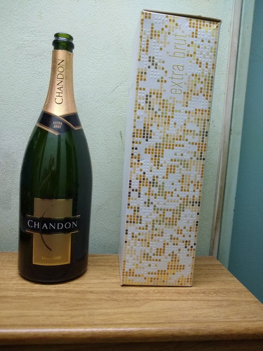 Botellon De Champaña Chandon Extra Brut De 150cl. Caja/vacia 0