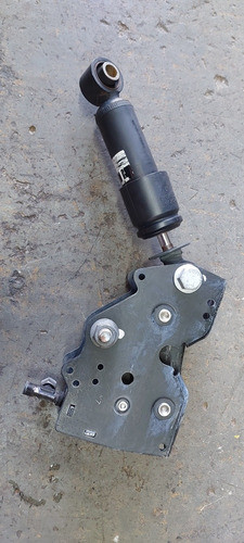Suporte Amortecedor Cabine Esquerdo Daf Cf410 Xf105 1427612 1