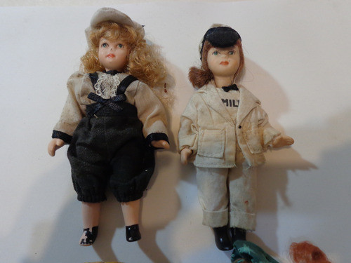 Lote X 4 Muñecas De Porcelana Con Ropita-vit 1