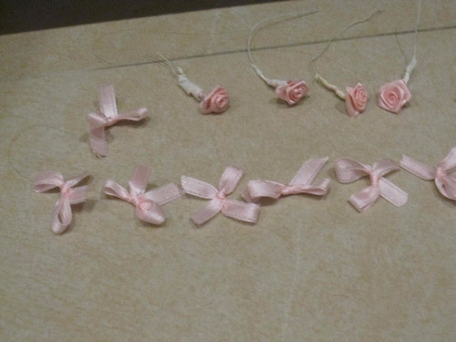 10 Florcitas Rosas Rocococo Y 10 Moños Rosas Para El Pelo 0