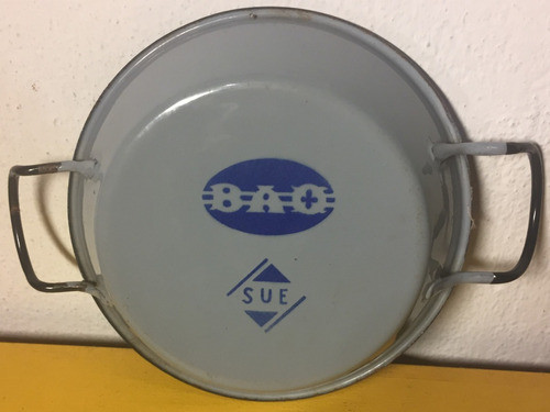 Bandeja Pequeña Esmaltada Con La Marca Bao 1