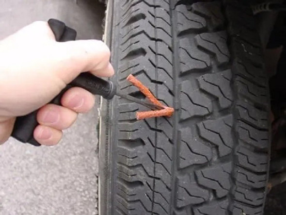 Kit Repara Pinchazos Con Tarugos Cubierta Sin Camara 1 Kit Repara Pinchazos Con Tarugos Cubierta Sin Camara 1