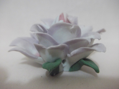 B. Antigo - Flor Em Biskui Italiano Peso De Papel Ou Enfeite 0