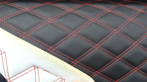 Tecido Courvin Couro Diamante Preto Dupla Costura Vermelho 1