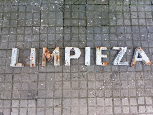 Cartel De Chapa Letra Hojalata Limpieza 1