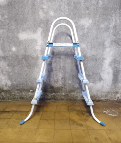 Escalera Para Pileta Intex De 91 Cm. 0