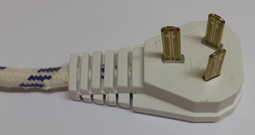 Cable De Plancha 1.80m Con Ficha 3 Patas Universal 1