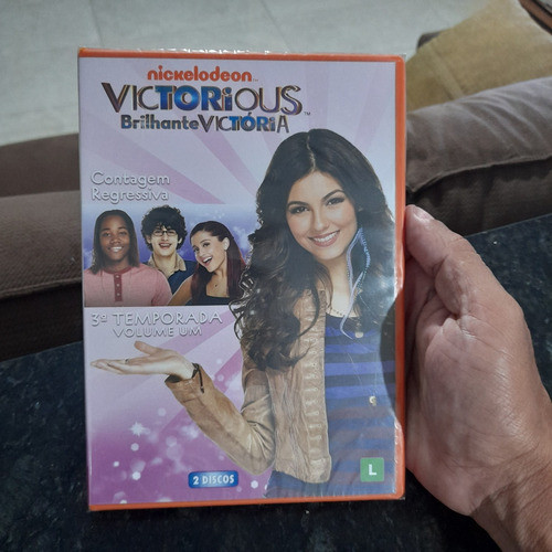 Nickelodeon Victorious Brilliant Box Set with 2 DVDs Season 1