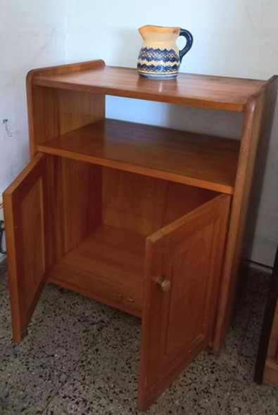 Mueble Multiuso Madera 2 Puertas Y Estante 1