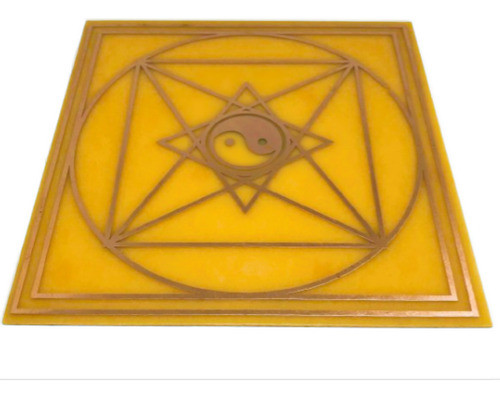 Gráfico Pirâmide Tao De Fenolite Com Cobre 14x14 0