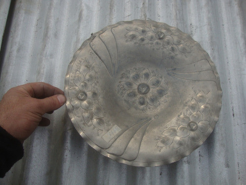1/2-antiguo Centro De Mesa En Metal 29,4 Diam X 4,9 Alto 0