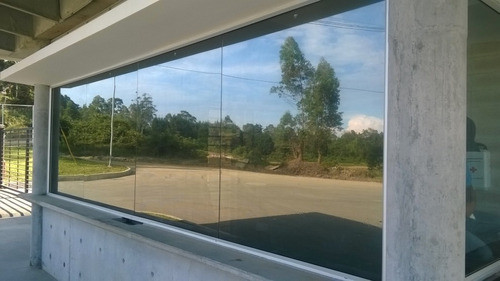 Lamina Para Ventanas, Uso Residencial, Negra 0