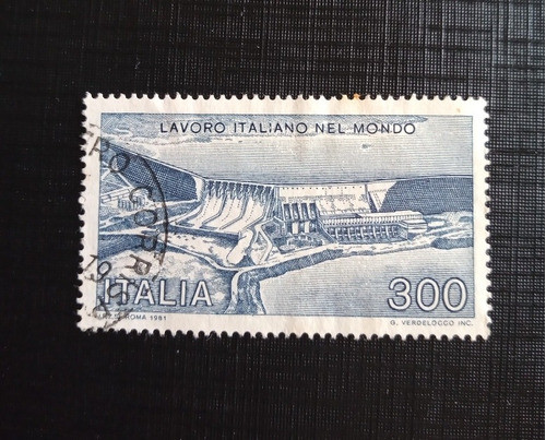 Selo Antigo Itália Trabalho Italiano No Mundo 1981 U386 0