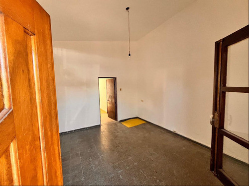 Casa De 1 Dormitorio Sobre Avenida En Las Piedras. 1