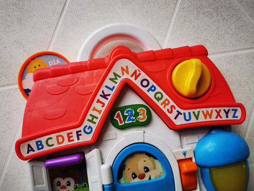 Fisher Price Casita Actividades Perrito Con Luces Y Musica 1