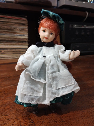 Antigua Muñeca De Porcelana Con Su Vestido Original M4 0