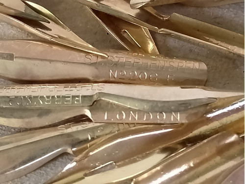80 Bicos De Pena Para Escrita St. Stephen's London. Raridade 1
