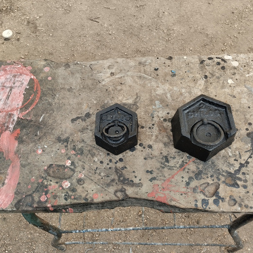 Antiguas Pesas De Balanza De Argolla 0