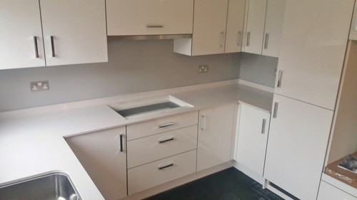 Cuarzo Pura - Blanco Paloma - Mesadas Argentinas - Fabrica 1