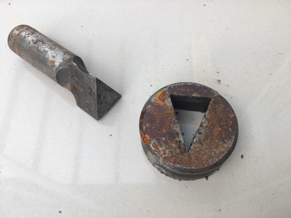 Punzon De Corte Macho Hembra Triangulo 21 X 30 Mm Cola 20 Mm 0 Punzon De Corte Macho Hembra Triangulo 21 X 30 Mm Cola 20 Mm 0