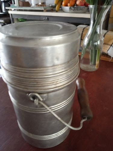 Vianda Aluminio Con Botellón Vidrio Térmico Funcionando 1