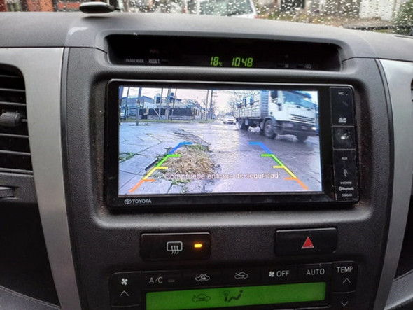 Camara De Retroceso Toyota Hilux Linea Anterior Instalado 1
