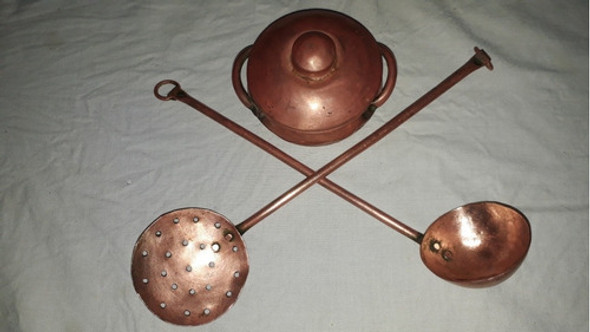 Antiguo Lote Cobre Espumadera  Cucharon Ollita Leer 1