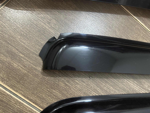 Goteros Guarda Lluvia Deflector Volkswagen Amarok 1