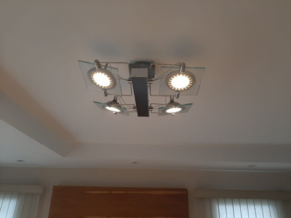 Artefacto De Techo Con Lámparas 0