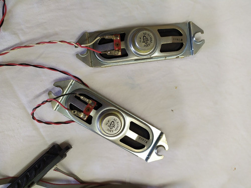 Parlantes De Tv 32 Tcl- L32e9b 1