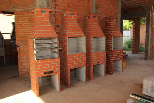 Churrasquera Parrillero Para Carbón Con Parrilla De Inox. 1