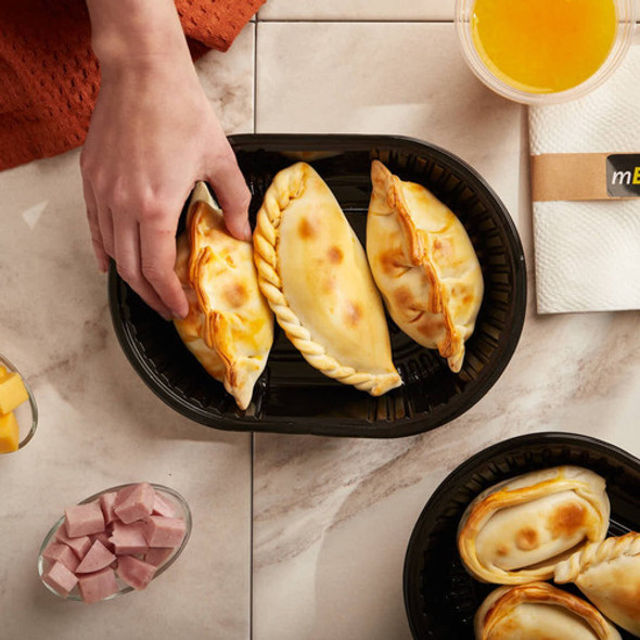 Bandeja Pet Negro Cotnyl  Nº 105 Oval (17x23x5cm) X 600unid. 1