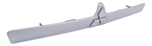 Friso Tampa Traseira Mitsubishi Pajero Sport 2010 V569 1
