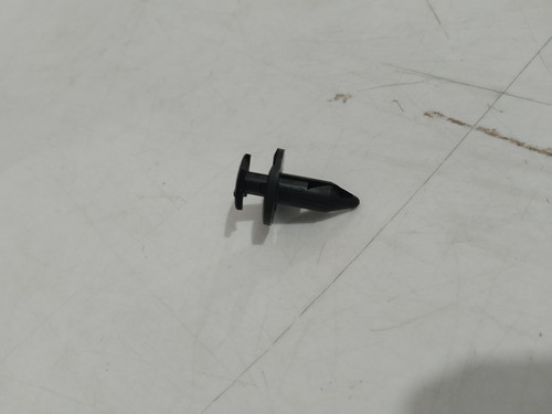 Clip De Presion Fijador Plasticos Mopar Original 1