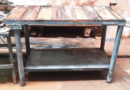 Mesa De Trabajo Reforzada  Medidas 1,27x0,61x0.88 0