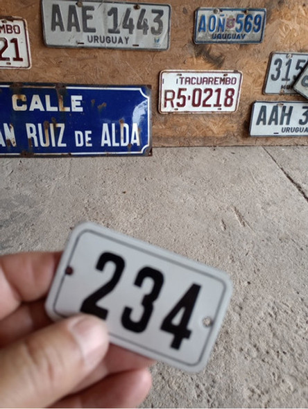 Antigua Chapa Esmaltada 234 1