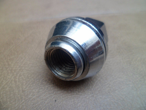 Tuerca De Rueda De Ford Ka Ciega Cromada 1