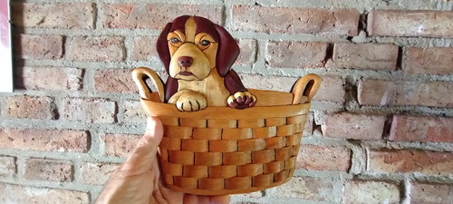 Artesania Tecnica Intarsia,perro En Canasta 1