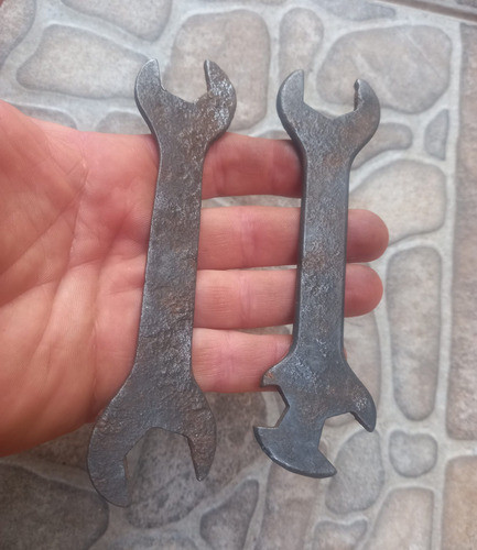 2 Antiguas Llaves Fijas De Hierro Ideal Bicicleta 0