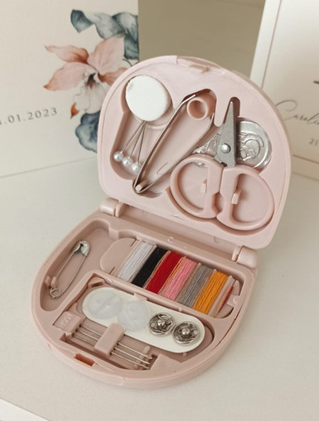Kit De Costura Para Noivas Ou De Bolso Viagem Emergência 1 Kit De Costura Para Noivas Ou De Bolso Viagem Emergência 1