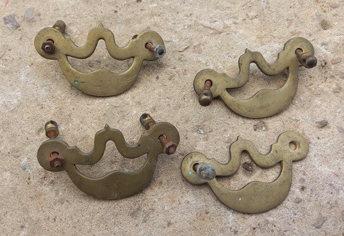 4 Bases De Manija Bronce 8,5 X 4,8 Alto - Precio X Lote 0