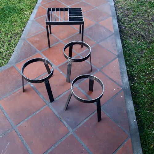 Base Tripode Redonda Para Apoyar Disco De Arado 1