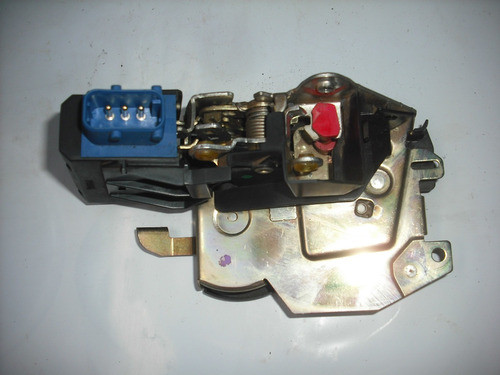 Fechadura Porta Traseira Direita Bmw 325i 328i Americana 95 0