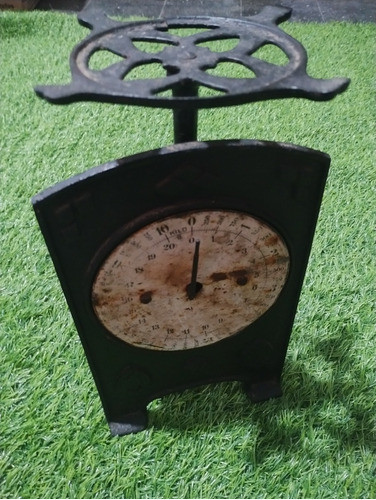 Antigua Balanza De Fundición Para Cajas Correo 0