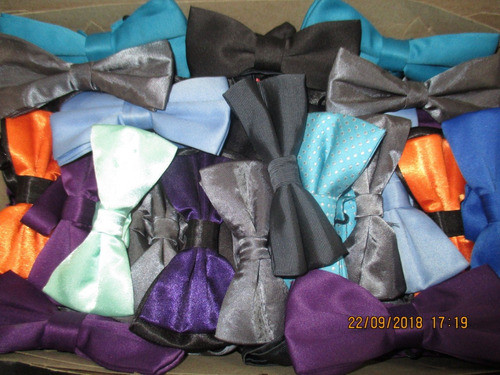 Moños De Vestir. Variedad De Tonos 0