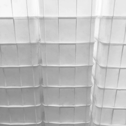 Cajón Plástico Apilable X 4 Unidades (pollo /carne /pescado) 1