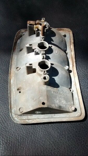 Base De Faro Trasero Derecho Ford Taunus 74 / 81 0