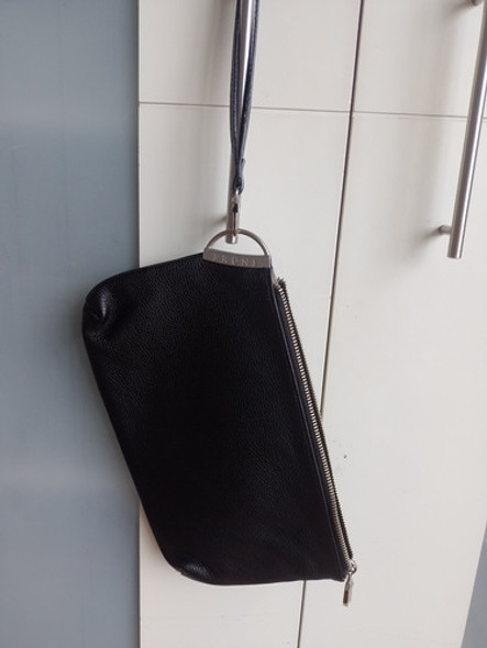 Cartera Tipo Sobre En Cuero Prune 1