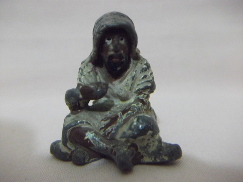 B. Antigo - Beduino Miniatura Antiga Em Estanho Austríaco 0