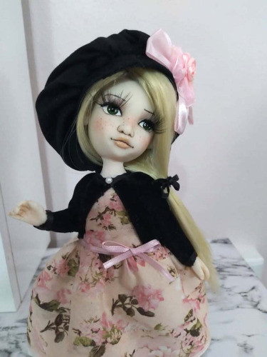 Muñeca De Porcelana Fria Delicada Artesanal 1